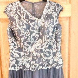 Terani Couture Grey Chiffon Formal Sparkle Wedding Evening Gown Dress SZ 16